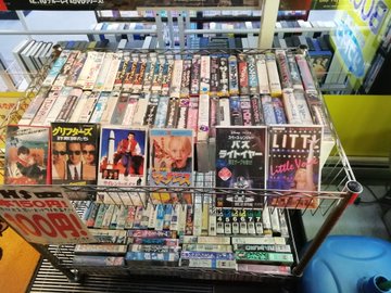 いまやほぼ絶滅してしまった映画の中古ビデオショップと思い出の4店舗 くろけっとチャンネル