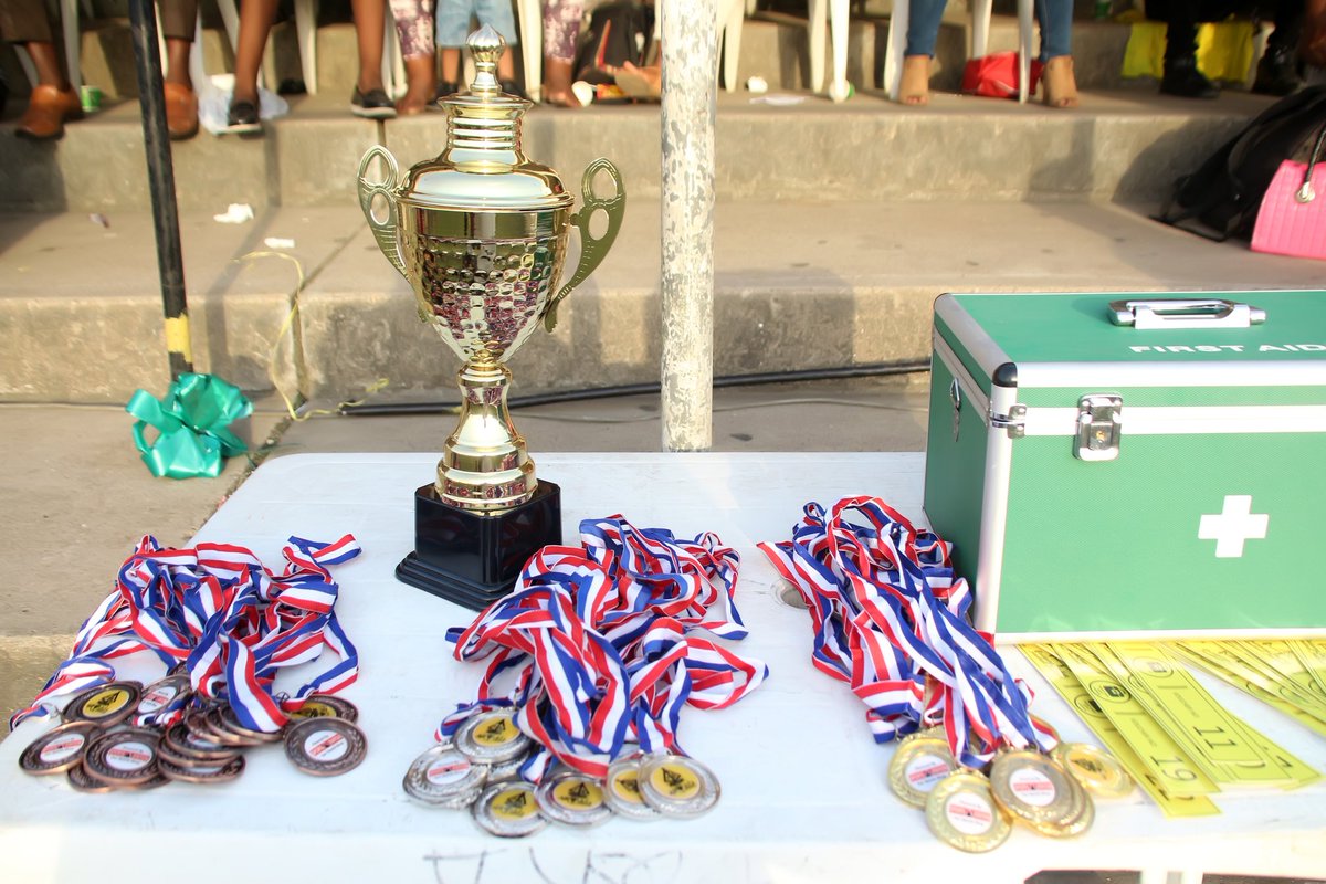 f8ballersafrica's tweet photo. At #BridgingTheGapFootballFestival: 
1. We hosted four reputable football academies ( FCB Escola, Oasis Football Academy, City of Lagos Football Academy, and 36 Lion Football Academy) in the first edition of F8ballers Africa Under 15 Sports Champions Cup, won by Oasis FA. https://t.co/7b7ogXaNy0