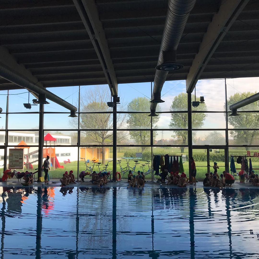 BritishSchoolMI's tweet photo. A fun day for Year 5 and Year 6 at Piscina Pioltello in their Acqua Splash Festival
#swimming #students #bsmsjhcommunity #splash #acqua #acquasplash #festival #kids #milano #britishschool #thebritishschoolofmilan #funday #friday #activities #piscina
Read Less https://t.co/abhnGINEa9