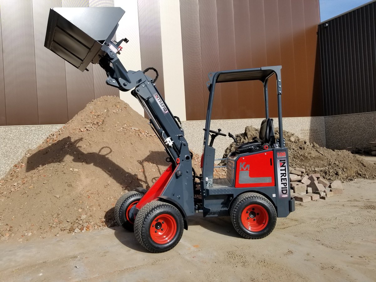 Miniloaders's tweet photo. UPDATE: our brand new Intrepid KM100 Tele's will find their way to the USA soon #wheelloader #machinery #equipment https://t.co/umedGXnjXo