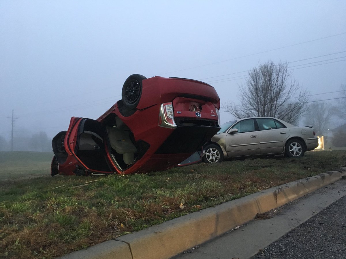 RaeDanielTV's tweet image. At @RayPec HS, a mock crash scenario is set up where students will get an in depth look at how serious destructive decisions while driving can be - this is put in by the HS’ @SADDnation chapter