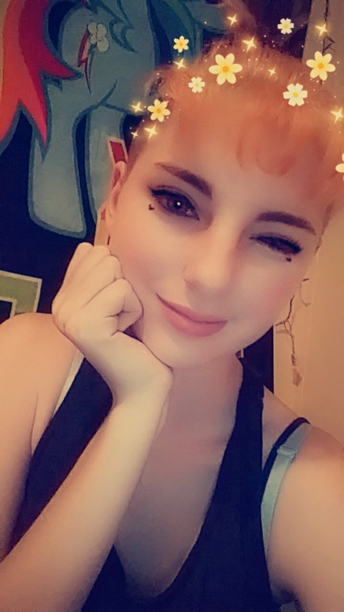zafirastarlight's tweet photo. Live life to the fullest and don't let anyone bring you down.
#positivity #nonbinary #LGBTQ #snapchat #FeelGoodFriday https://t.co/aohOQwuZmg