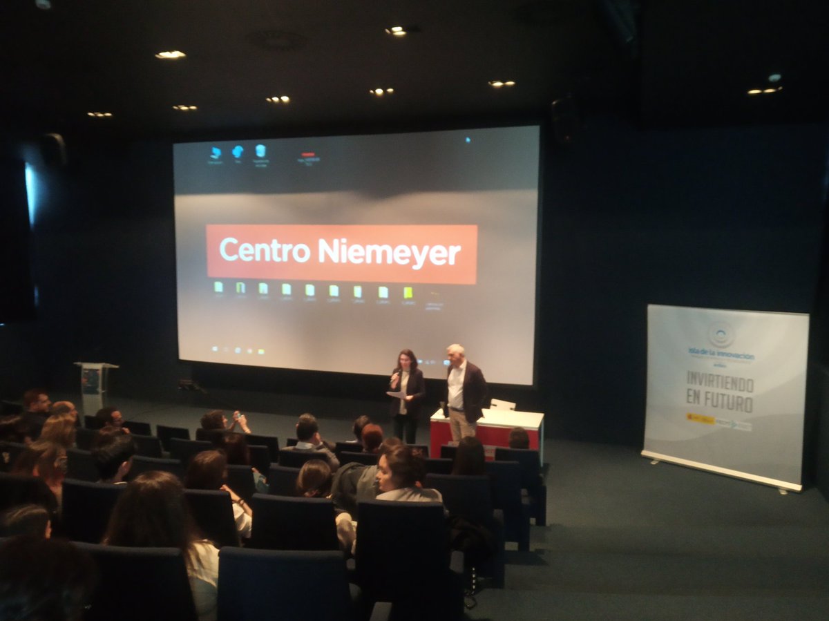 CECurtidora's tweet photo. Arranca la jornada de cierre de las jornadas de #diseño de @ESAPA_aviles #Lux02 #be_mobil ganas de escuchar los proyectos de los alumnos https://t.co/P8H5Pu7f8Q