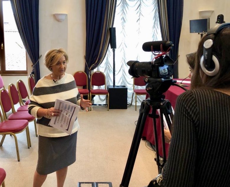 Unipol_PR's tweet photo. I nostri relatori sono pronti per #IJF19Unipol. Gli abbiamo chiesto il loro punto di vista sul mondo dell’editoria e sugli Osservatori Aziendali. 
A breve la ricerca condotta in collaborazione con @SCS_Consulting. #IJF19 
🔴Vi aspettiamo in Sala Priori, alle 12🔴 https://t.co/f7VTqKsRTe