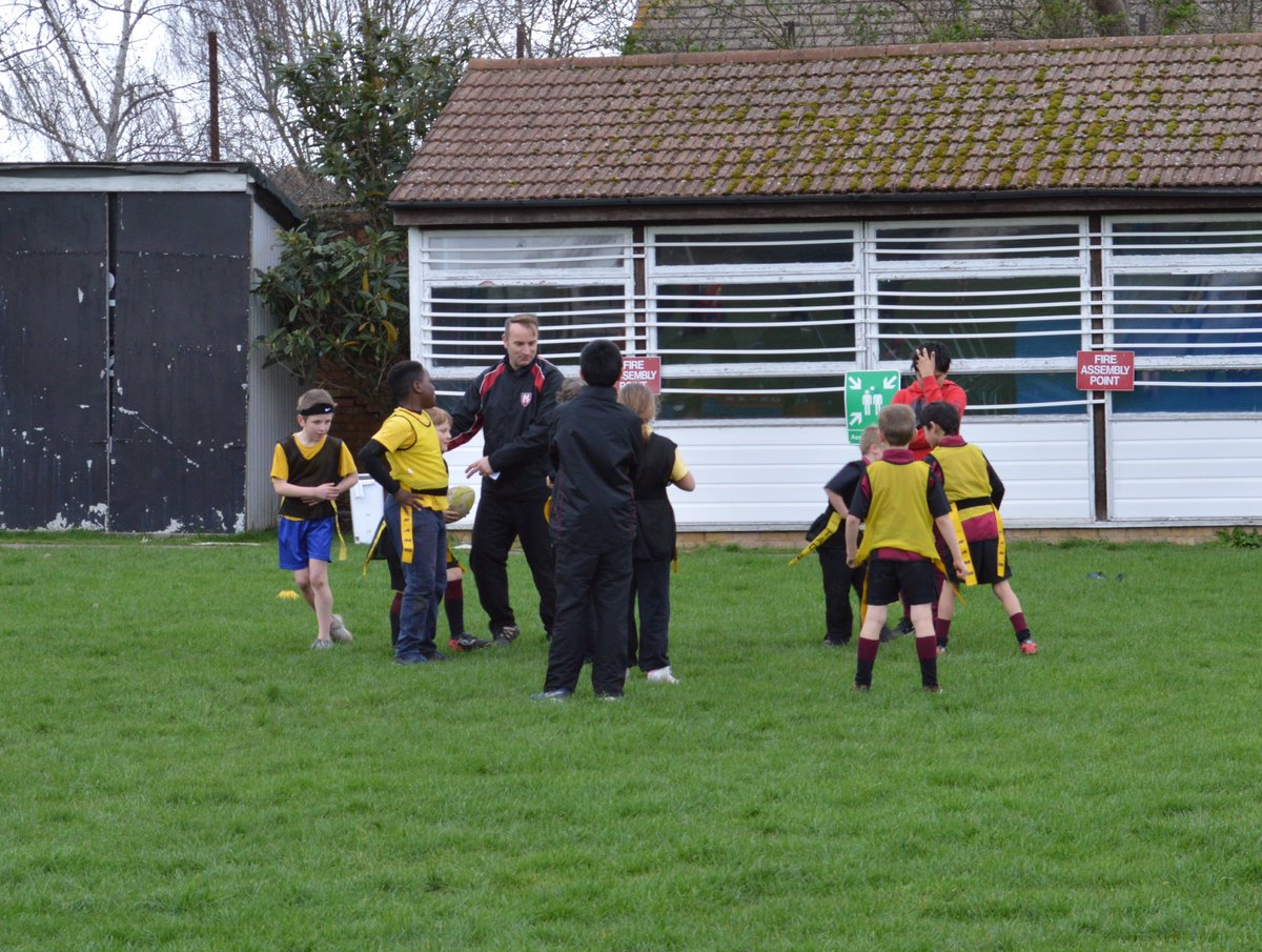 HomefieldSp0rt's tweet photo. Our PE Teachers loved working with Muschamp Primary's Year 4 pupils this half term... Happy Easter holidays to everyone at @PE_Muschamp - we hope you enjoy using your #tagrugby skills in the future! https://t.co/VzaUXfEfZ7