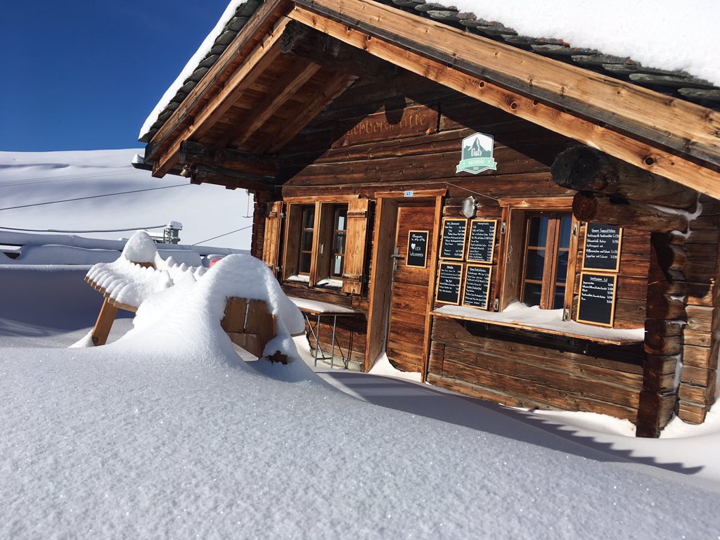 Damit alles so wird wie Ihr es von uns gewohnt sind. #Pulver #Vals #Dachberg #skiing #powder #snow snowboarding #wow <a href="/m_tomaschett/">Maurus Tomaschett</a>