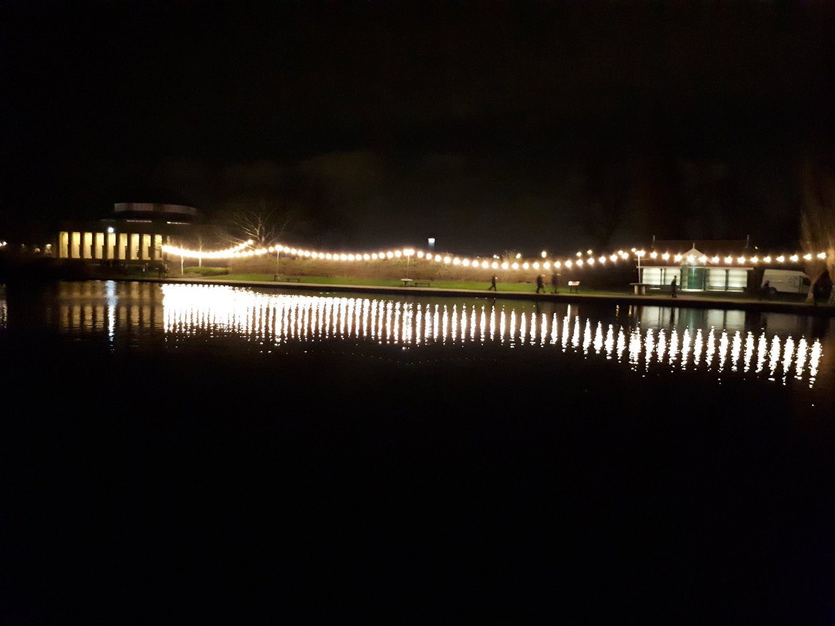 Exciting Minimalist gig by <a href="/RNSinfonia/">Royal Northern Sinfonia</a> at <a href="/wylambrewery/">Wylam Brewery</a> last night. Loved the Phillip Glass material especially. And the lights on the lake: