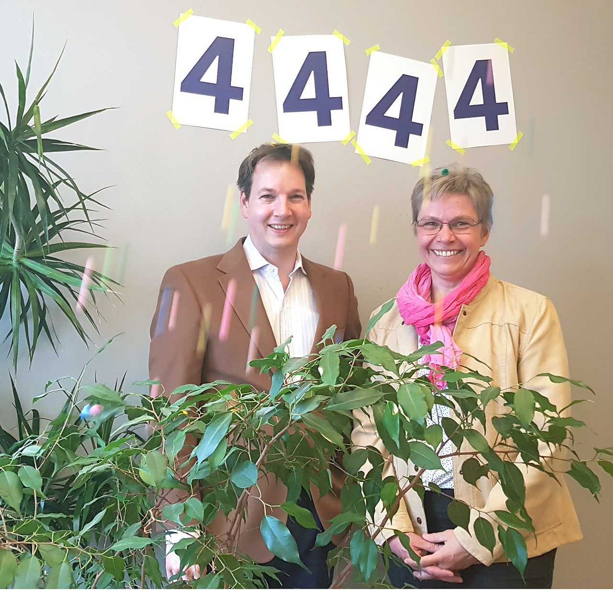 stiftungstweet's tweet photo. Herzlich willkommen im Bundesverband! 🥳🎉Wir begrüßen Die Stiftung Wald schafft Zukunft aus Kyritz in #Brandenburg als 4.444 Mitglied. Hier geht’s zum Interview mit Wilfried Hälker, Vorstandsmitglied der Stiftung: https://t.co/9qlyA80mxV #wasmachenstiftungen #stiftungen https://t.co/3Wa3VtSeey