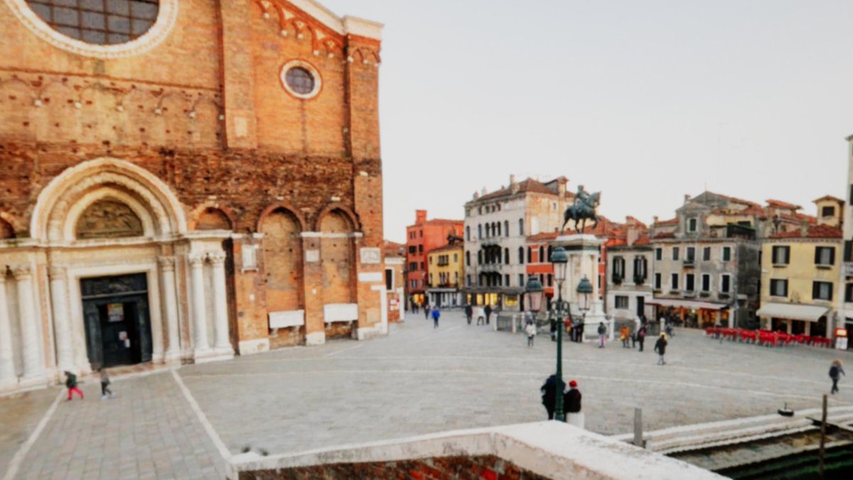 HumanXRdotcom's tweet image. "Oh yes I can see it: #Venice! On this square I had coffee once!” The enthusiastic experiences from our #VRplatform users are so special✨ The last year our platform made a big development. Read it in our newest blog! bit.ly/2HZxZHf #VR #VirtualReality #healthcare