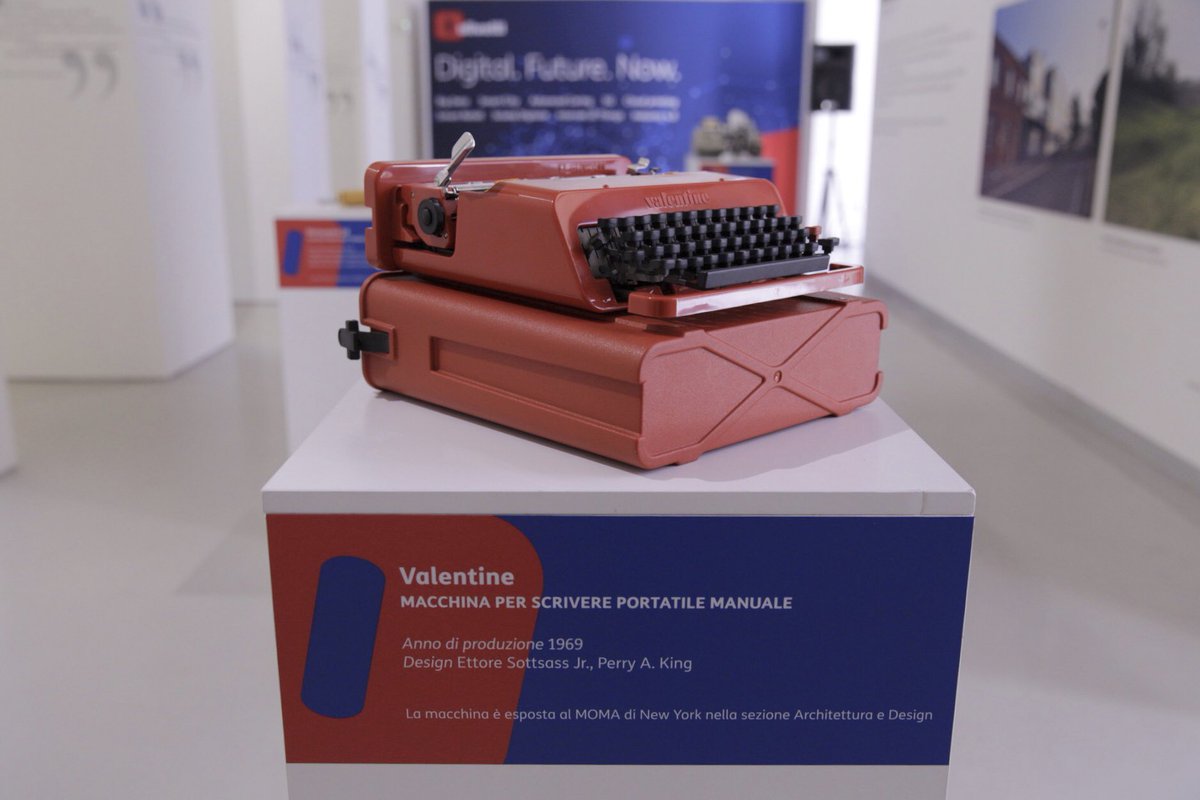 RossoEvolution's tweet image. “Olivetti, una storia di innovazione”: la mostra, allestita da Rossoevolution al Museo del Novecento di Milano, è aperta gratuitamente al pubblico fino al 14 aprile.
 #rossoevolution #movedbypassion  #evolutionevents2019 #vintage #future #olivetti