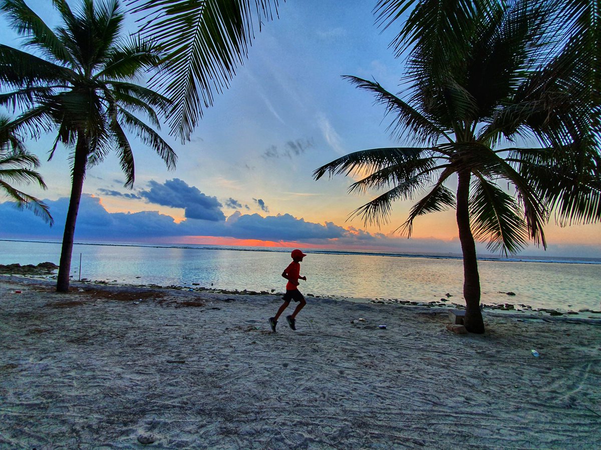 MohmdShareef's tweet photo. Beautiful morning for a run. #WorryLessRunMore https://t.co/JWvHibLK5Y