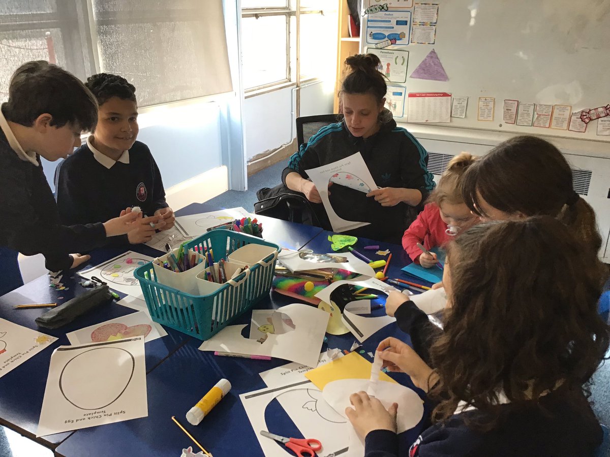 BartonCloughSSC's tweet image. We had a fantastic Easter workshop on Wednesday afternoon with some of our family and friends. 

Thank you so much for joining us! #easter #craft #easterworkshop #familytime