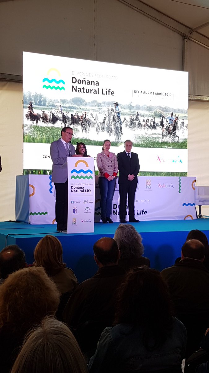 turismosuna's tweet photo. III Feria de Turismo Ornitologico. En ella Osuna y su complejo endorreico en la Finca Las Turquillas se encuentran presentes promocionando valores medioambientales y turisiticos. #Osuna #Osunaturismo
#Birdingwatching #Prodetur
#Seobirdlife https://t.co/wwygR4roUd