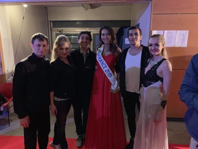 Soirée Spéciale à l'occasion de La Revue de Mode Caladoise.
L'équipe Imagine était en bonne compagnie 😉

#cirqueimagine #cirque #artist #Missfrance2019 #Villefranche <a href="/Vai_Chaves/">Vaimalama Chaves Off</a>