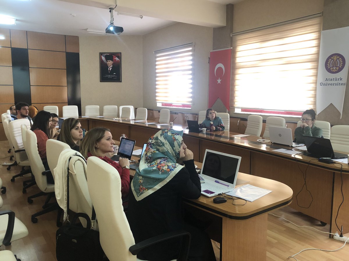 Fakültemizde metodoloji ofisinin katkılarıyla spss kursu devam ediyor.