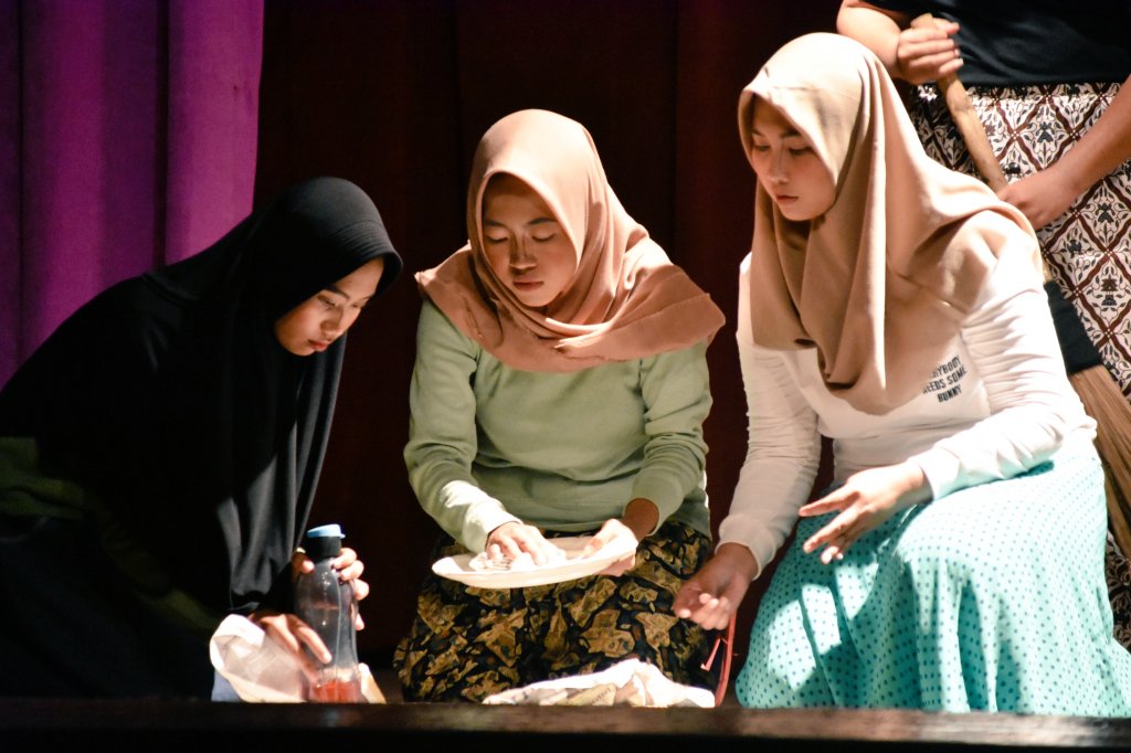 Teater Patlapiti tweet media