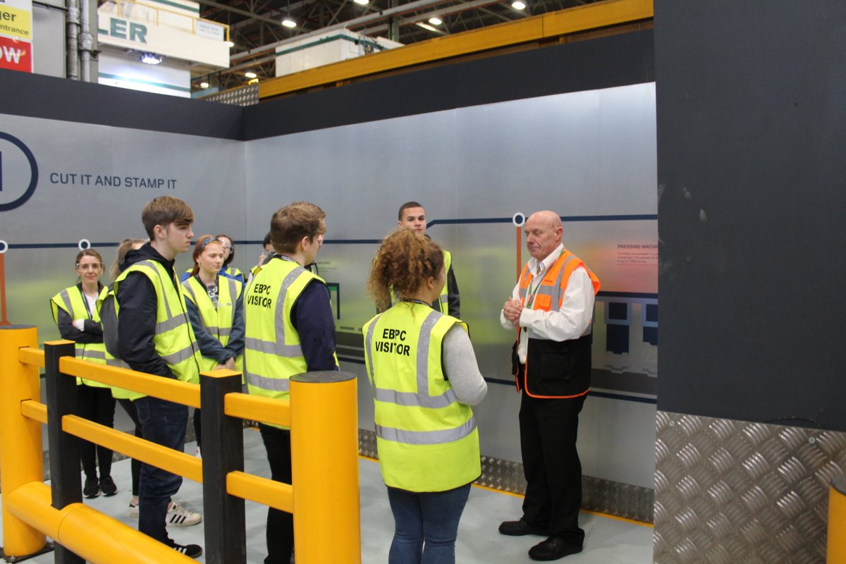 JLR_EBPC's tweet image. Carmel College visiting @JLRHalewood Fantastic visit brought the operations curriculum element to life. Wish we'd had more time. @JLREducation @BMetC @CarmelCollege @Tomorrows_Eng #Inspire