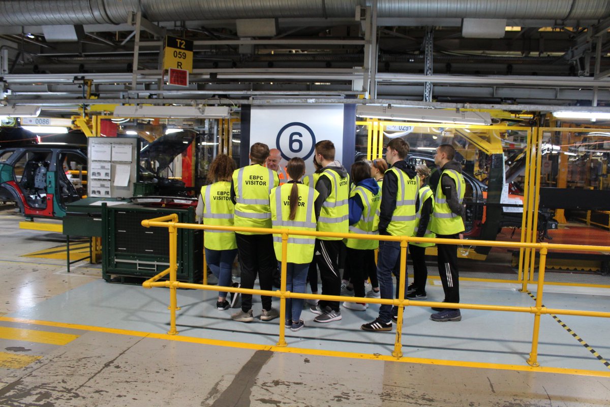 JLR_EBPC's tweet image. Carmel College visiting @JLRHalewood Fantastic visit brought the operations curriculum element to life. Wish we'd had more time. @JLREducation @BMetC @CarmelCollege @Tomorrows_Eng #Inspire