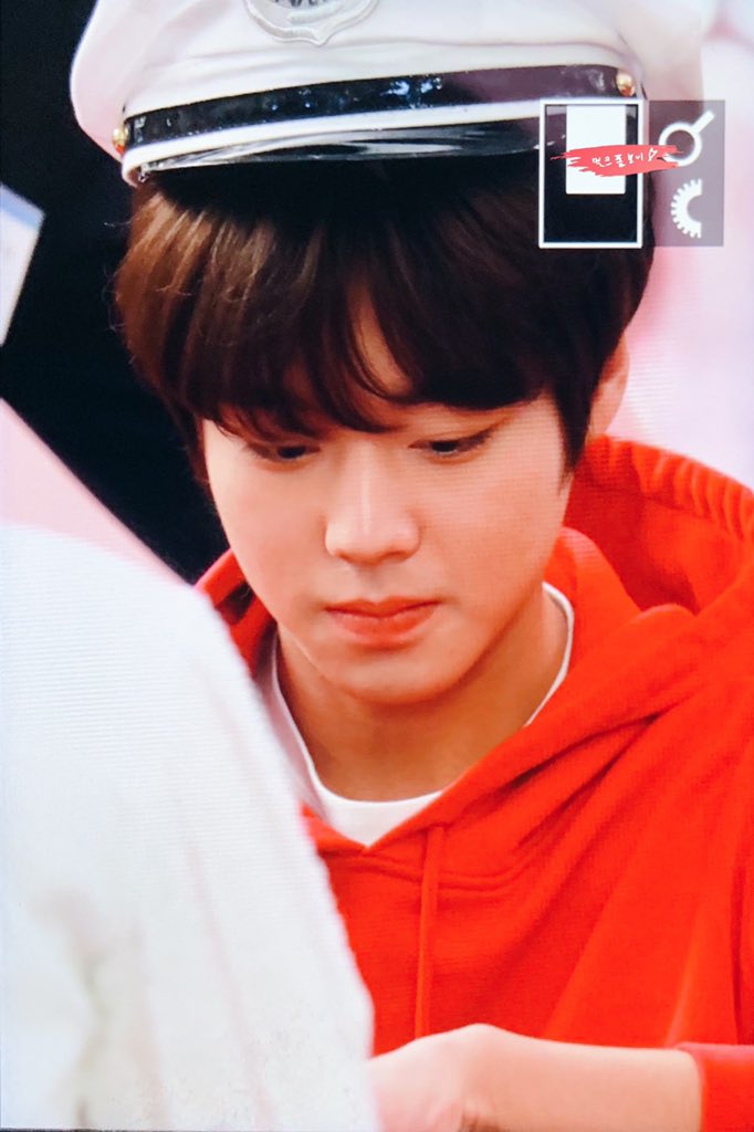 milkfoamboy0529's tweet photo. 190405 1위 너무 축하해❤️❤️❤️
#박지훈 #parkjihoon https://t.co/5iIv27DK0t