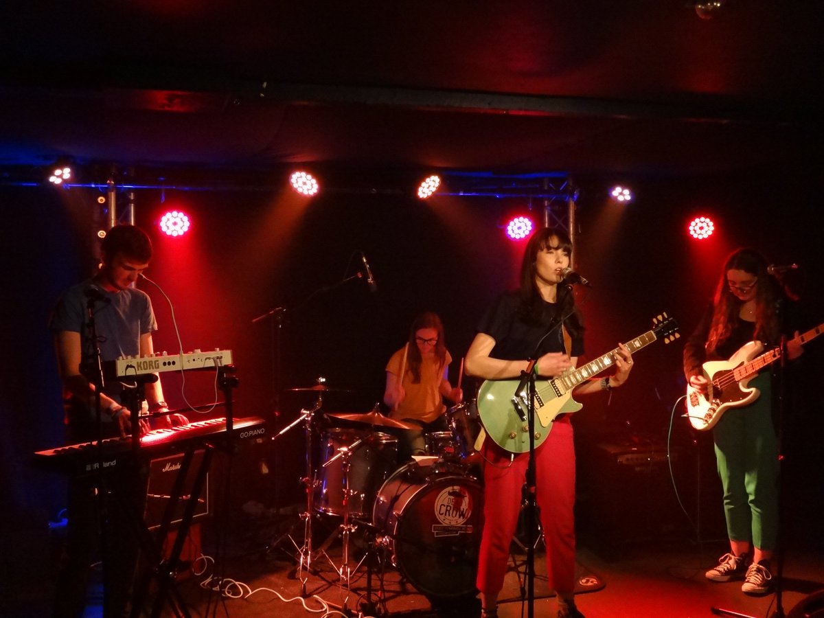 ClydeBorn's tweet photo. Fantabulous musical evening at the Railway Inn, Winchester, last night. Old &amp; new songs from @chaWkband sounded ace. There was even, er, romantic dancing in the audience at one point (sorry, no pics of that). Haha! 
Check out the band's music for yourself:
https://t.co/XNy7oZX2Lp https://t.co/eNT0TfYCFH