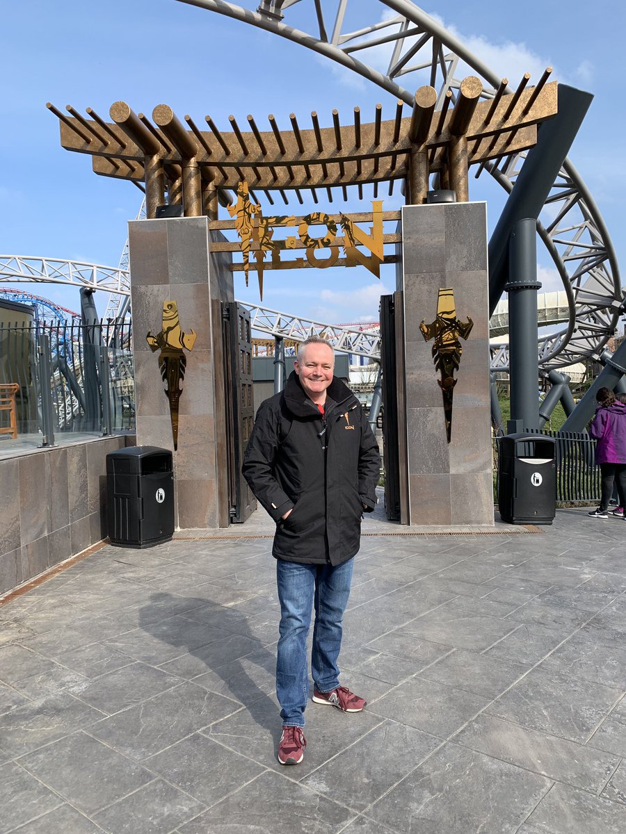 MarkLForrest's tweet photo. Yes, I know I’m practically a super model in my #Icon coat ☺️

🎏 @Pleasure_Beach 
🎏 @visitBlackpool 
🎏#Iconrollercoaster
🎏 #BPB https://t.co/KY2PUKk2K4