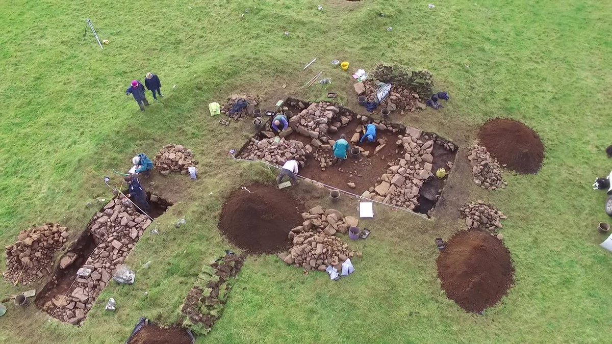 DigItScotland's tweet photo. Could this be the first known Norse building on #Mull?

Mull Museum needs help raising funds for a further #archaeological dig after the exciting results of the 2018 excavation 👷‍♀️

They'll also be looking for volunteers to help with the digging: https://t.co/f1RATjxcQC https://t.co/yREILnzvuN