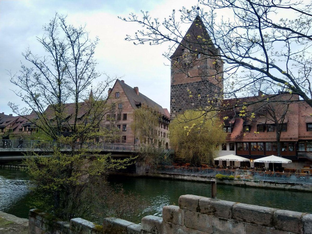 JuStHumboldt's tweet photo. Nürnberg ist übrigens sehr schön.
#P3DiG https://t.co/vYSbqpjznI