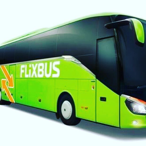 cafechabalier's tweet photo. Une petite pause avant de prendre son #Flixbus #Ouibus ?

En face du Café CHABALIER dans le parc !!! 😀

La  Gare routière de Bercy-Seine
208 Quai de Bercy 75012 Paris

A très bientôt au #CaféCHABALIER !
#CAFE #CHABALIER #AccorHotelsArena #LaCinemathequeFrancaise https://t.co/V4tIyUK5fr