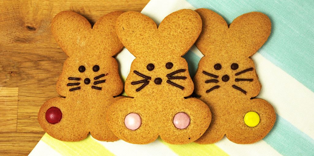 How cute are these Gingerbread Bunnies!!! ❤️ Perfect Easter treats for kids big and small, they are available now while stocks last. Individually wrapped in boxes of 24. #gingerbread #Easter #EasterTreats
