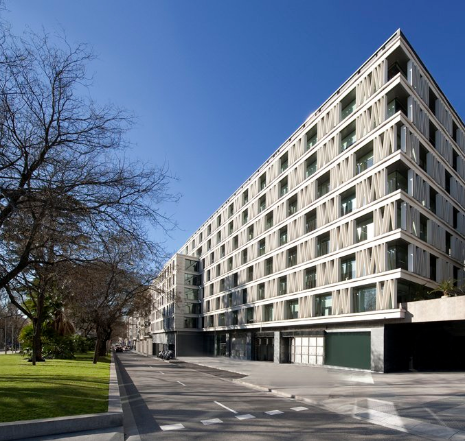 ColonialOficina's tweet photo. Un #edificio que cuenta con un certificado @BREEAMespana es un edificio que cuenta con una garantía de #sostenibilidad. En #BlogColonial te contamos cuáles son las ventajas de este certificado https://t.co/UQkPGPKVL8 https://t.co/RikE6VJ519