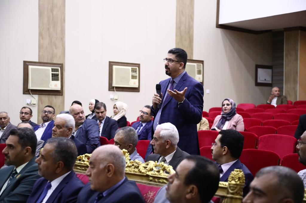وزير الصحة والبيئة يعقد اجتماعا موسعا في نقابة الاطباء ببغداد