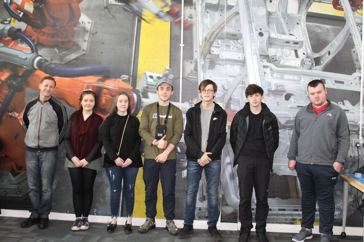 JLR_EBPC's tweet image. Great bunch from Career Connect visiting @JLRHalewood Fascinating tour delivered by very knowledgeable guides who were able to retain the focus &amp;amp; interest of the group. Thank you. @JLREducation @BMetC @Tomorrows_Eng #Inspire