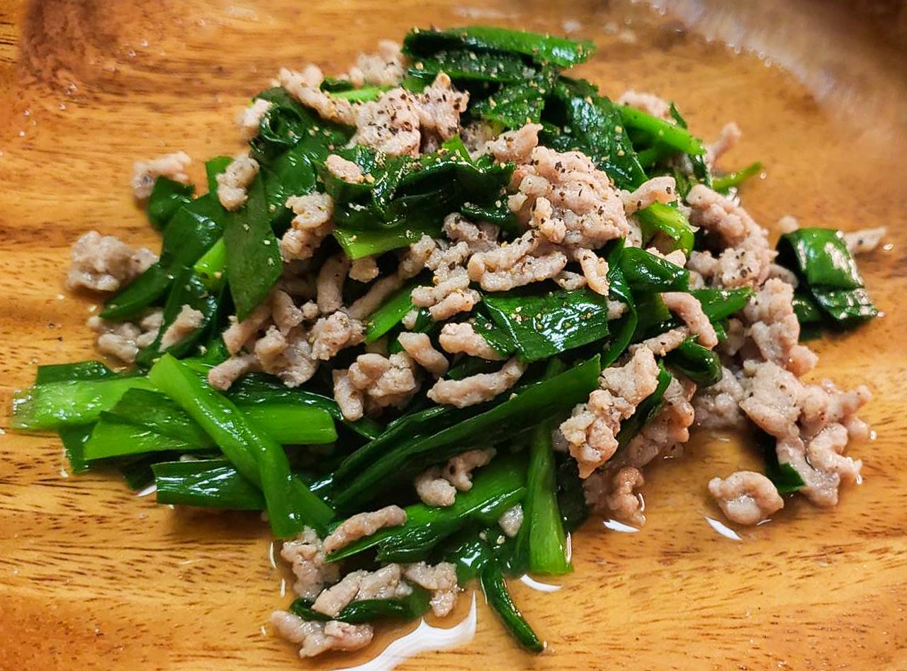 リュウジ 料理のおにいさんバズレシピ 今回は 春のニラレシピ2選 いくらでも食える 箸がとまらない 悪魔の壺ニラ レンジで爆速 ニラの塩炒めず の二本です ニラの美味しい今の時期に是非どうぞ T Co