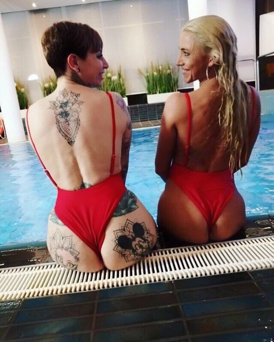 🔥 Friday 🔥  Wir haben echt eine richtig tolle Zeit in Ulm @coxx_cat  @mydirtyhobbyen  @mydirtyhobby @mdhofficial<a href="/tag/friday"class="tags"><span>#friday</span></a><a href="/tag/swimsuit"class="tags"><span>#swimsuit</span></a><a href="/tag/girls"class="tags"><span>#girls</span></a><a href="/tag/pool"class="tags"><span>#pool</span></a><a href="/tag/pooltime"class="tags"><span>#pooltime</span></a><a href="/tag/mydirtyhobby"class="tags"><span>#mydirtyhobby</span></a>