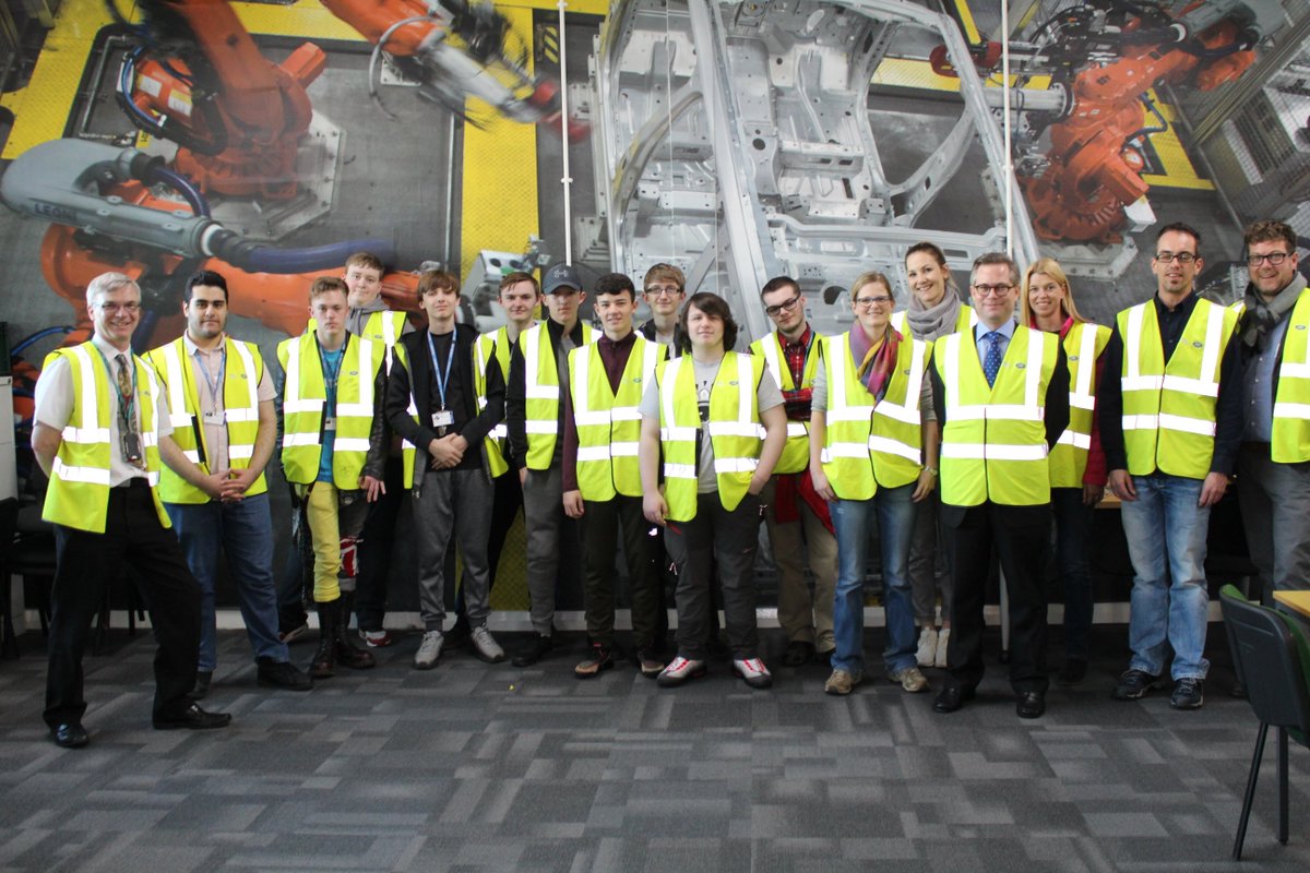 JLR_EBPC's tweet image. St Helens College visit @JLRHalewood Our students all studying mechanical Engineering - exactly what we needed. Gained a thorough understanding of production/maintenance.  Excellent tour, all guides very informative. @JLREducation @BMetC @Tomorrows_Eng @StHelensCollege #Inspire