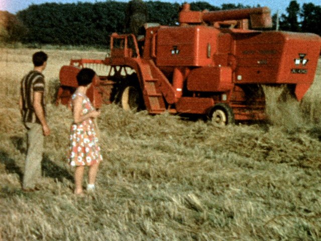 Beautiful colour scenes of Glyndebourne Farm in 1966 from our newly digitised St 8mm film shot by the farmer himself - to be screened in a documentary from Richard Gravett at MATTER a contemporary art exhibition at <a href="/GlyndePlace/">Glynde Place</a> 12-14 April for info bit.ly/2FR6Rqs