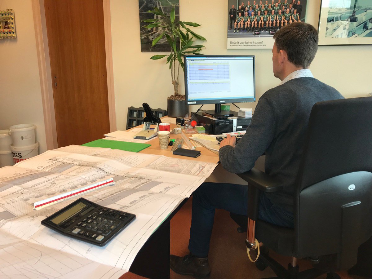 VACATURE! Voor onze divisie Van der Wiel Infra &amp; Milieu BV zijn wij op zoek naar een calculator die houdt van afwisseling, gestructureerd kan werken en zich wil blijven ontwikkelen in een dynamische omgeving. Bekijk de volledige vacature op onze website: vanderwiel.nl/calculator/