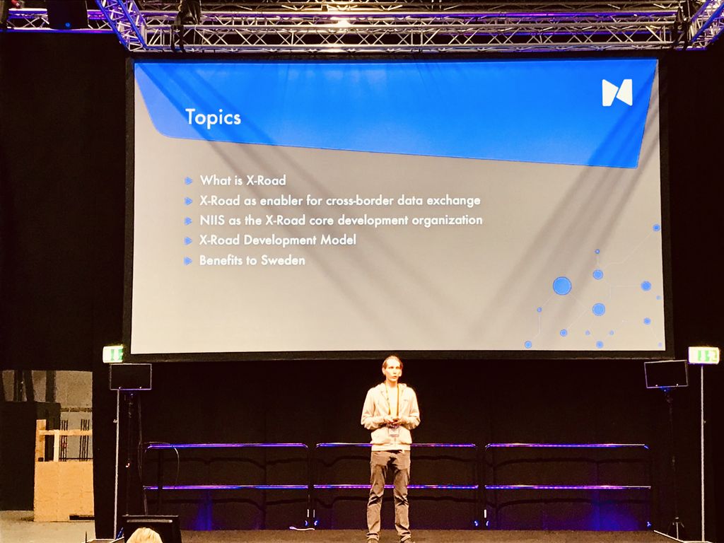 Right now @pkivima on stage at @HackForSweden Partner Track talking about X-Road #Data Exchange Layer and its benefits for #Sweden. buff.ly/2uDnFMi #hackforsweden #swedeninnovationweek