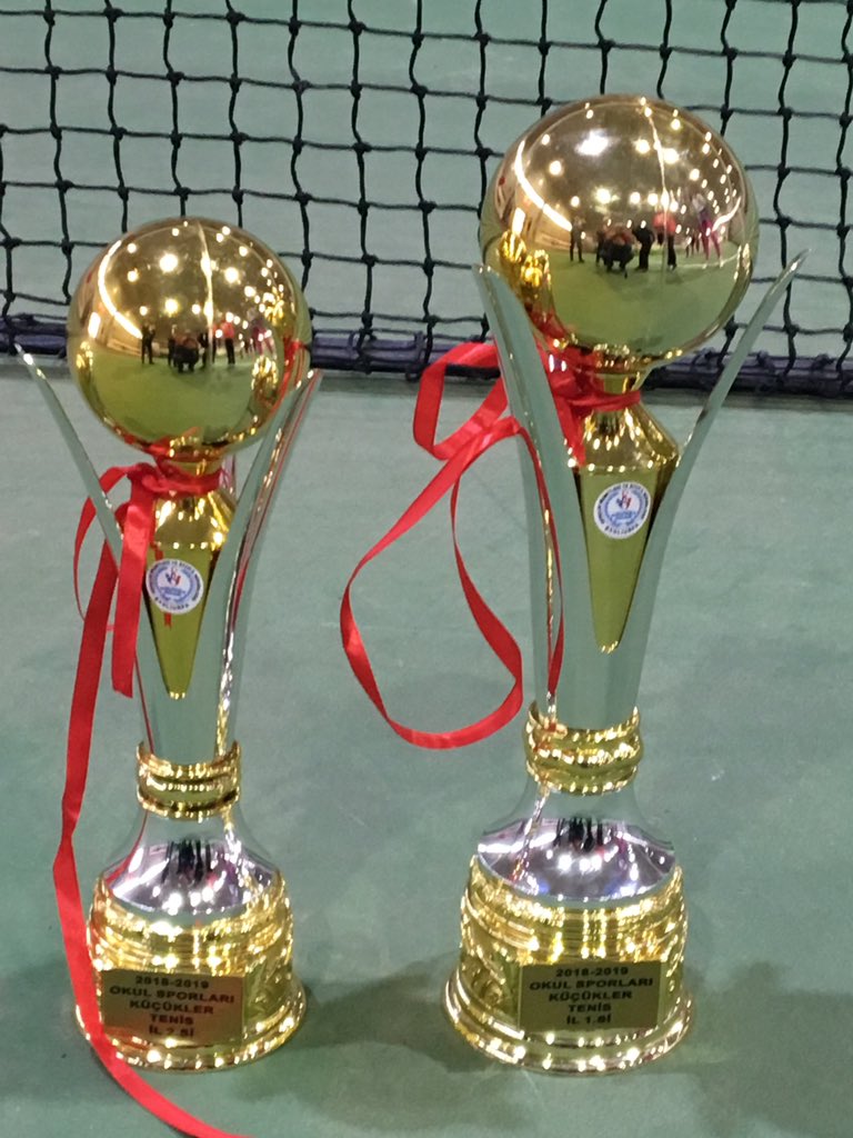 gokhanherguner's tweet photo. Şanlıurfa Okul Sporları Tenis 🎾 Maçalarında Mustafa Kemal Ortaokulu olarak Küçük Kızlarda İl birincisi Küçük erkekler de İl ikincisi olduk @MustafaCDR1 @fduman27 @HilvanIlceMEM @Hilvan_GM @Hilvan_GHSIM @LeventKanbul @Abdullah_Erin47 @serafettinturan @gmcidir @aslanalibayik https://t.co/xnN61aJ1ya