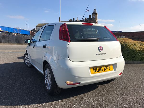 AlexandersMotor's tweet photo. 2016 (16) Fiat Punto 1.2 Pop+ only 14,500 miles!!!
ONLY £109 DEPOSIT &amp; £109 PER MONTH!!!
Includes 12 months warranty and breakdown cover!!
View car details: https://t.co/yoyRShDP8t
Book a test drive 📞 01642 679781
Based on a PCP deal *Ts &amp; Cs Apply. 
#fiat #usedcars https://t.co/5u9O90dww4