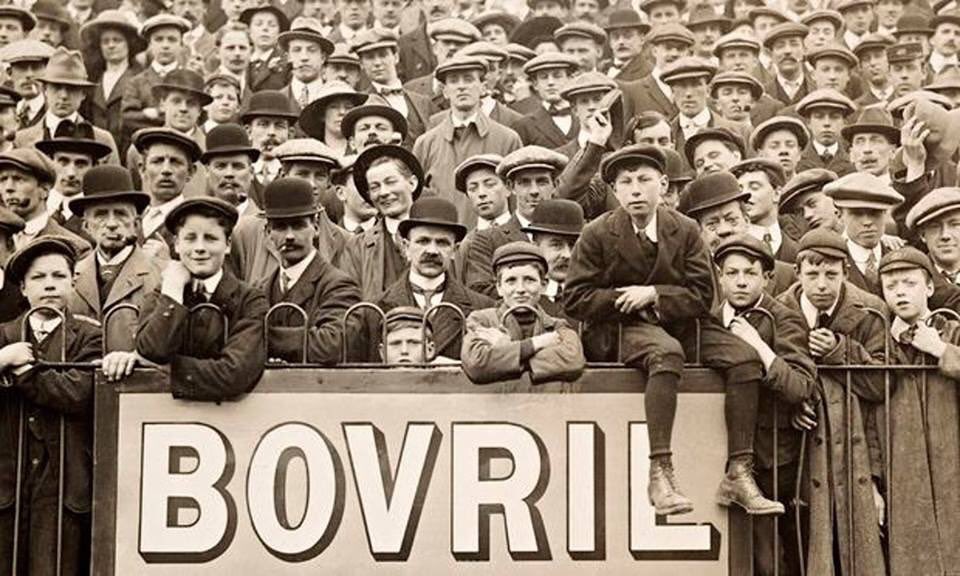 FOTOS HISTORICAS O CHULAS DE FUTBOL - Página 7 D3YnnLKX4AAdfoC
