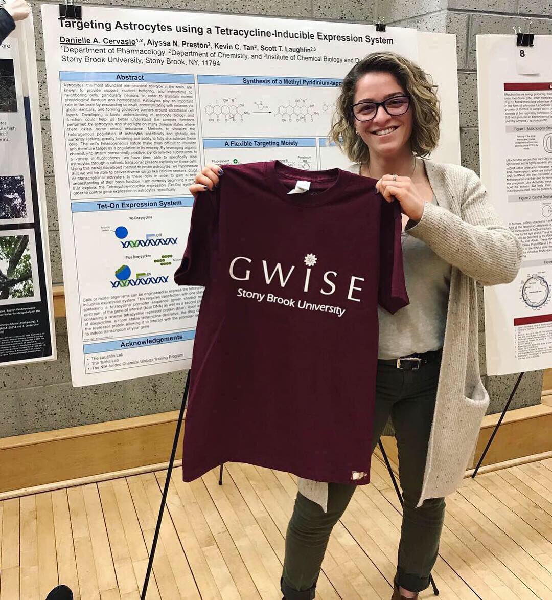 phdcervs's tweet photo. Yesterday at the GWiSE Women in STEM Research Showcase. Had a blast chatting about some colleague’s research as well as my own. And we got T-shirt’s!!! Big thanks to @SBU_GWISE #gwise #womeninstem #sbupharm https://t.co/PXKEnZK6rn