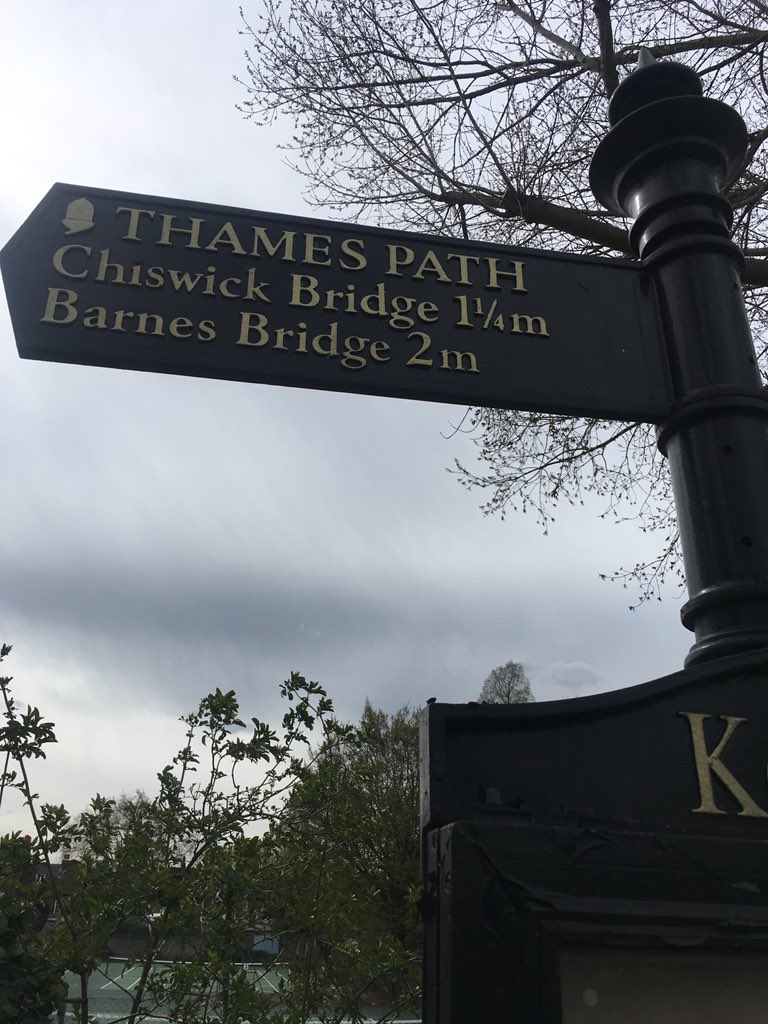 Heading up the Thames Path to Vauxhall before heading south the end/start I’m Southwark/Lewisham. About 17 miles to go for South London Smog Graham Round.