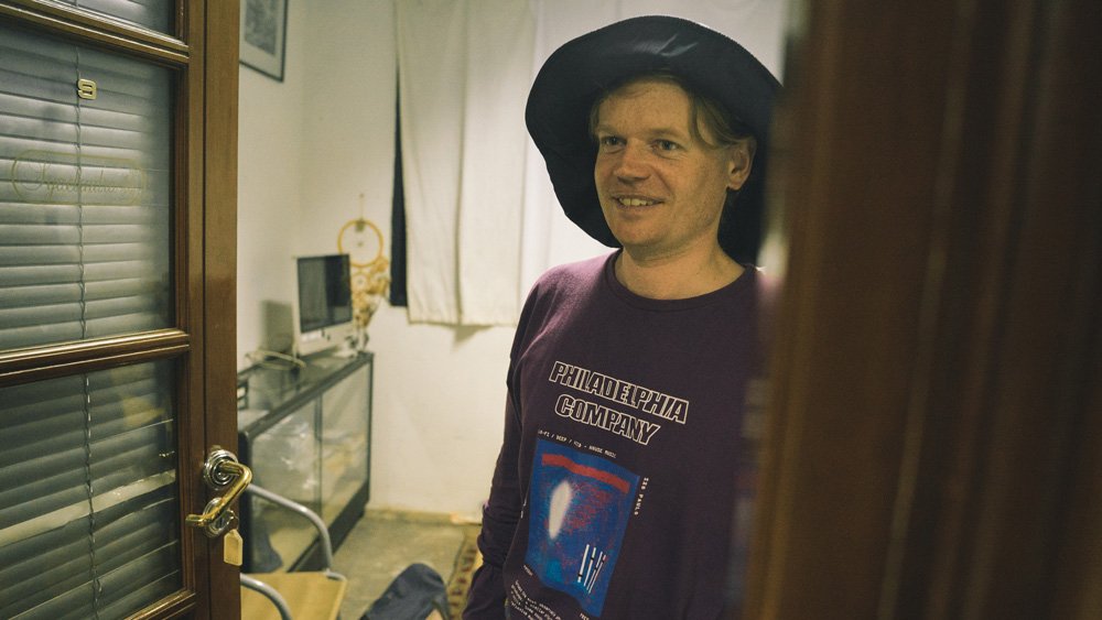 wjournal's tweet photo. Interview: We talked to Connan Mockasin about his newest release and the process behind it, also how he feels about finally being in a record studio and a full band. https://t.co/e6p9vDn0NS https://t.co/z9AUulbNsh