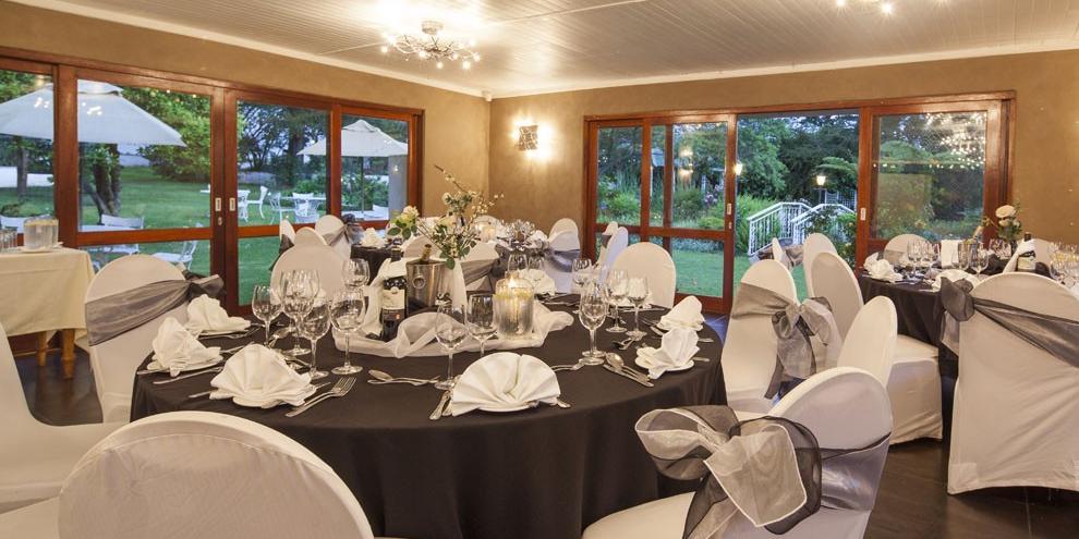 Looking to host a business breakfast or launch a new product? The Orange Room at the #FernHillHotel is most popular for conferences and events. With views of our beautiful English Garden, it's the perfect setting for your next event.📝For more info -> bit.ly/2UBmqvK