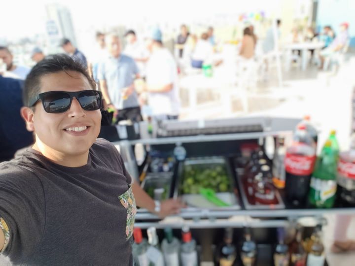Turricans's tweet photo. AAAAAAAYEEEEEAAAAAAHHHHH!!! ROOF PARTY https://t.co/9NBRgp2eQi
