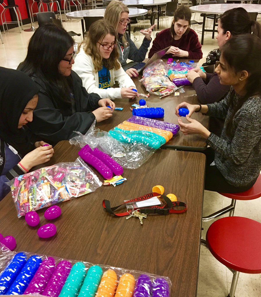 GKeyclub's tweet photo. Helping out @lombardparks prepare for their egg hunt. Key Club members stuffed approx. 2500 eggs Thursday afternoon. We’re about halfway there! @GE_Rams @kiwanis @keyclub @GlenbardDist87  @villageoflombard https://t.co/BGfOKHJnVl