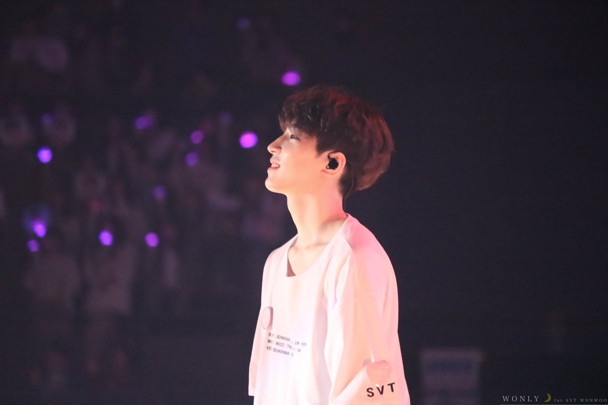 __WONLY's tweet photo. ( HQ ) 190402 japan tour "HARU"
in FUKUOKA
 
큰 풍선에 감동하고잇은 원우 😆 
그런데 옆얼굴의 원우가 진짜 좋아합니다 

#SEVENTEEN #WONWOO #원우 #세븐틴 #ウォヌ @pledis_17 https://t.co/RsSI7xVh5T