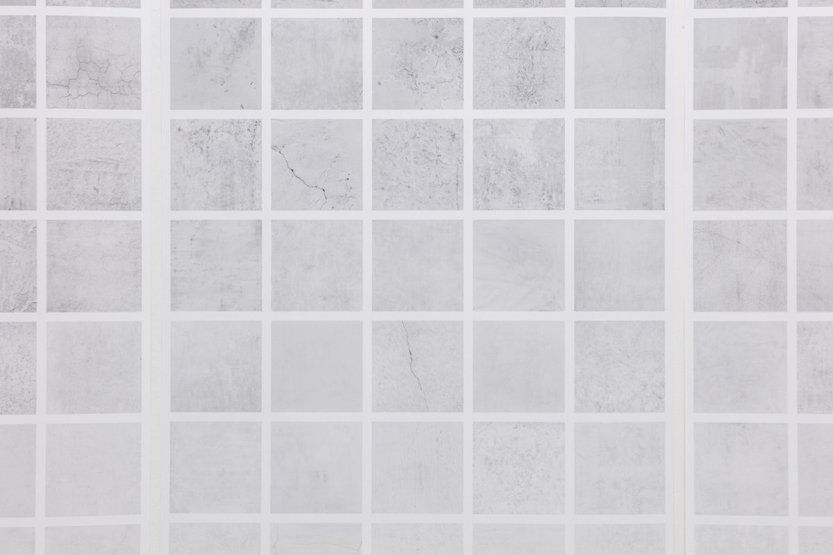 A #JapaneseArtist in #London 🌫 Pop by tomorrow 11am - 6pm and see the work of <a href="/ryoheican/">菅亮平 / Ryohei KAN</a> up close and personal!

Ryohei Kan | As you see it  
22 March - 17 May | Wed – Sat: 11am – 6pm

Image: "Palette" (Detail) | 📷 <a href="/Alex__Christie/">Alexander Christie</a>