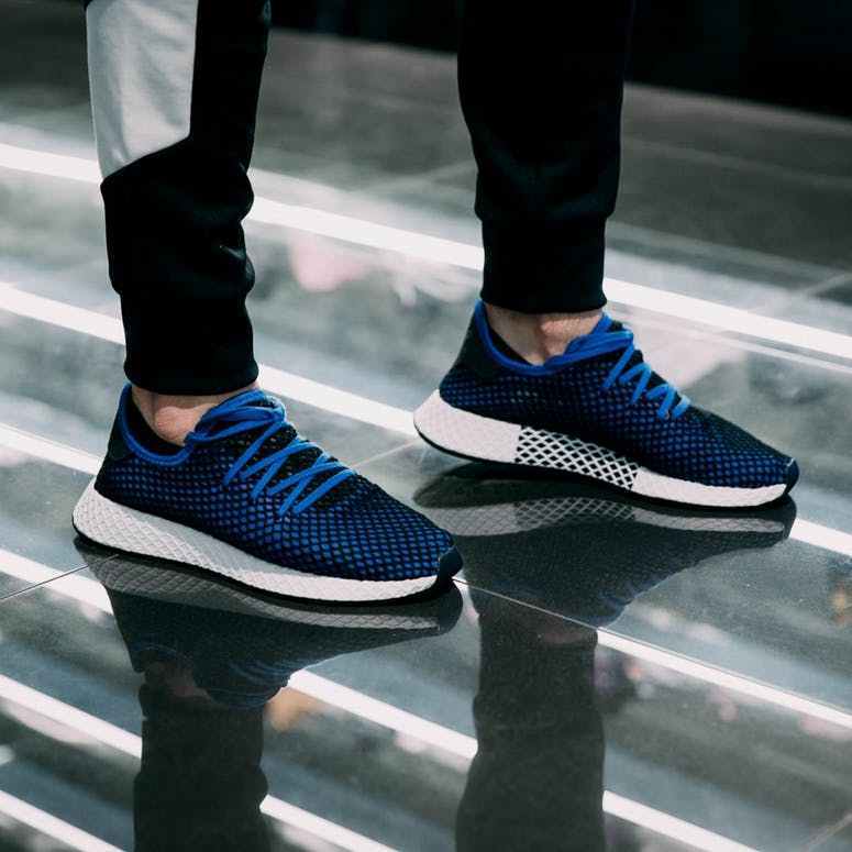 adi deerupt runner